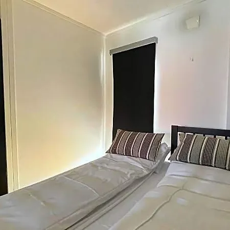10 Nicolas Parking Generous Terrace מלון